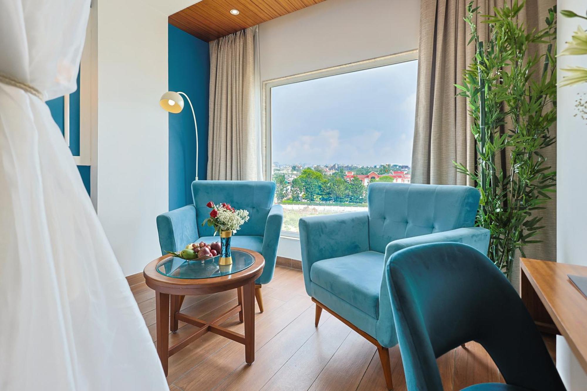 Clarion Hotel Dehradun Esterno foto